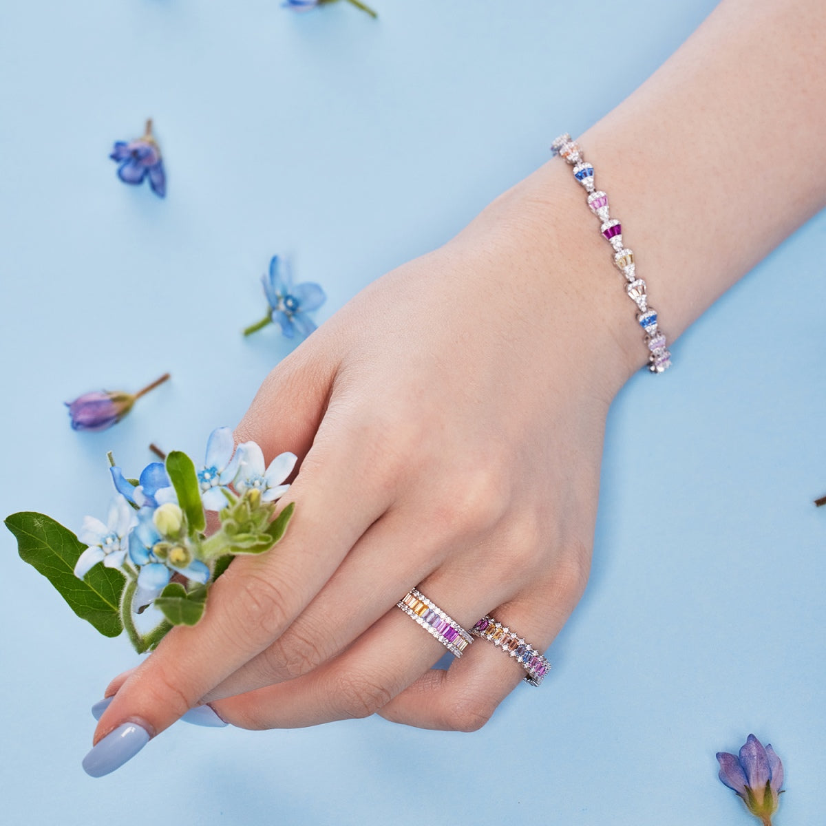 {
"Love Lucky": "Love Lucky",
"Radiant Water Drop Shape Daily Bracelet": "Bracelet quotidien brillant en forme de goutte d'eau"
}