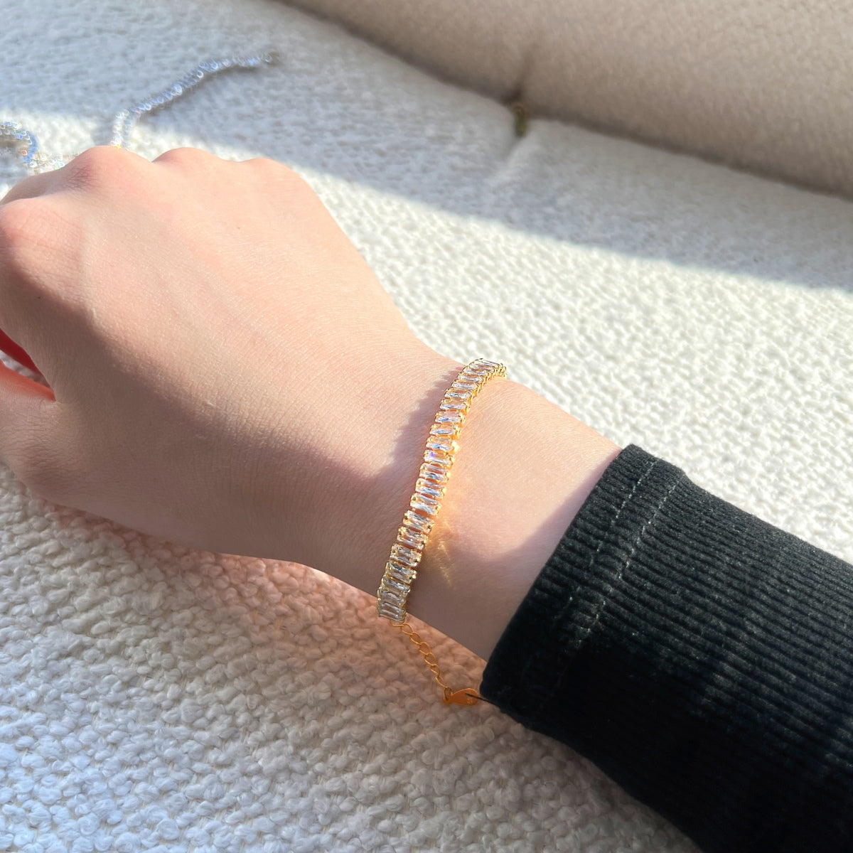 {
"Love Lucky": "Love Lucky",
"Exquisite Emerald Cut Daily Bracelet": "Exquisita pulsera de uso diario con corte esmeralda"
}