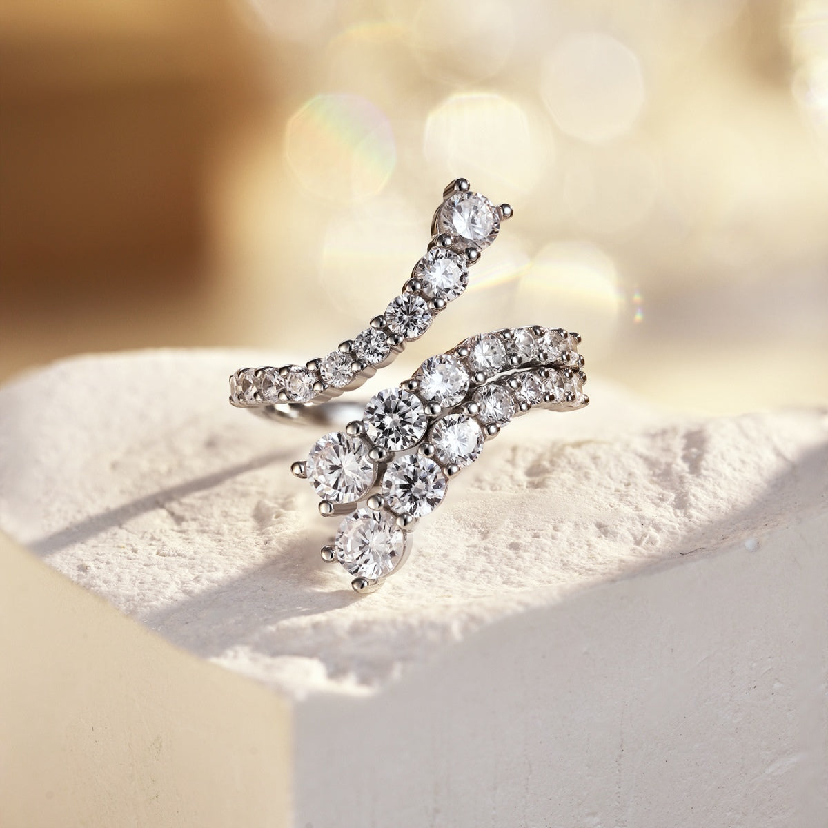 {
"Love Lucky": "Love Lucky",
"Unique Vivid Snake Shape Daily Ring": "獨特生動蛇形日常戒指"
}