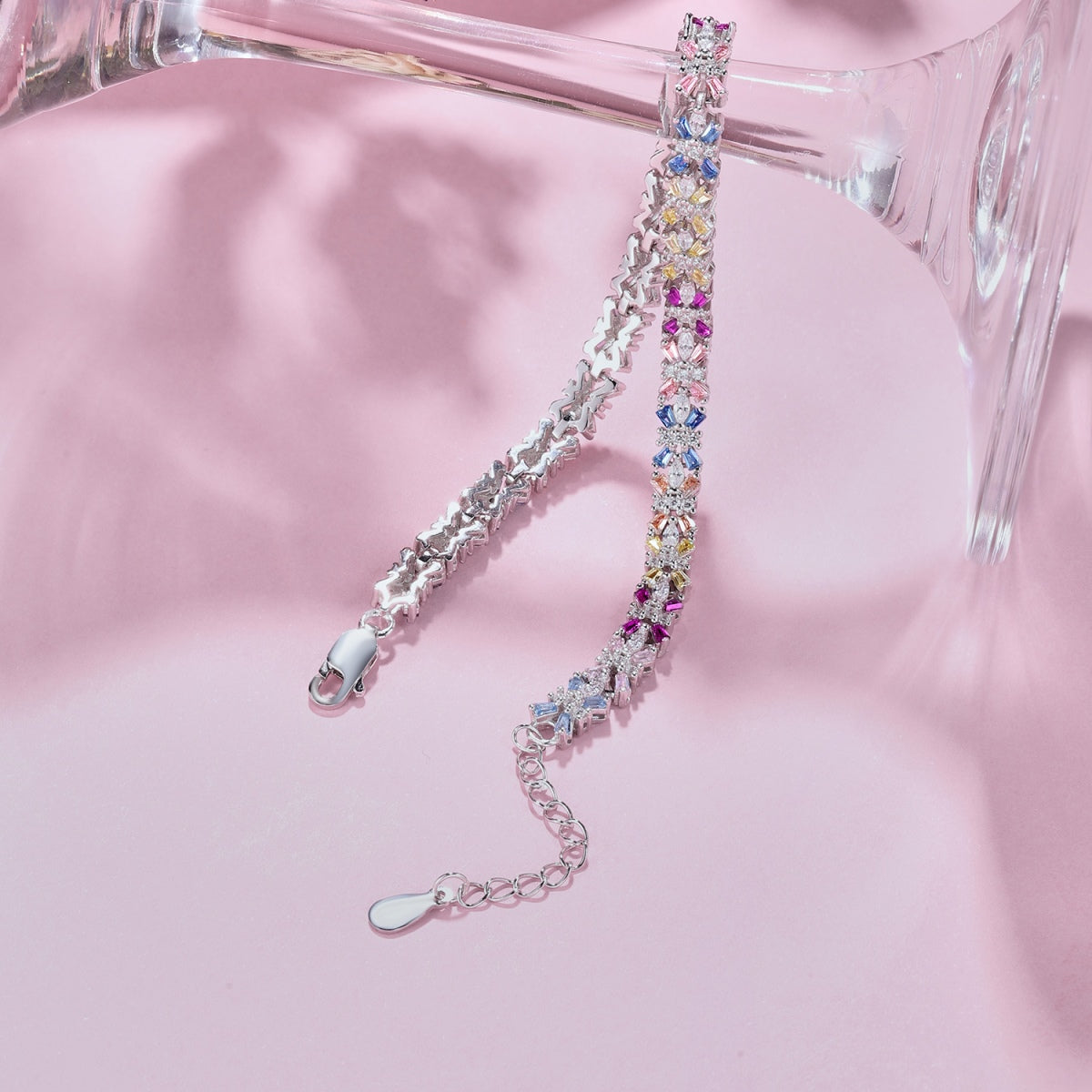 {
"Love Lucky": "Love Lucky",
"Radiant Colorful Emerald Cut Party Bracelet": "Pulsera de fiesta radiante y colorida con corte esmeralda"
}