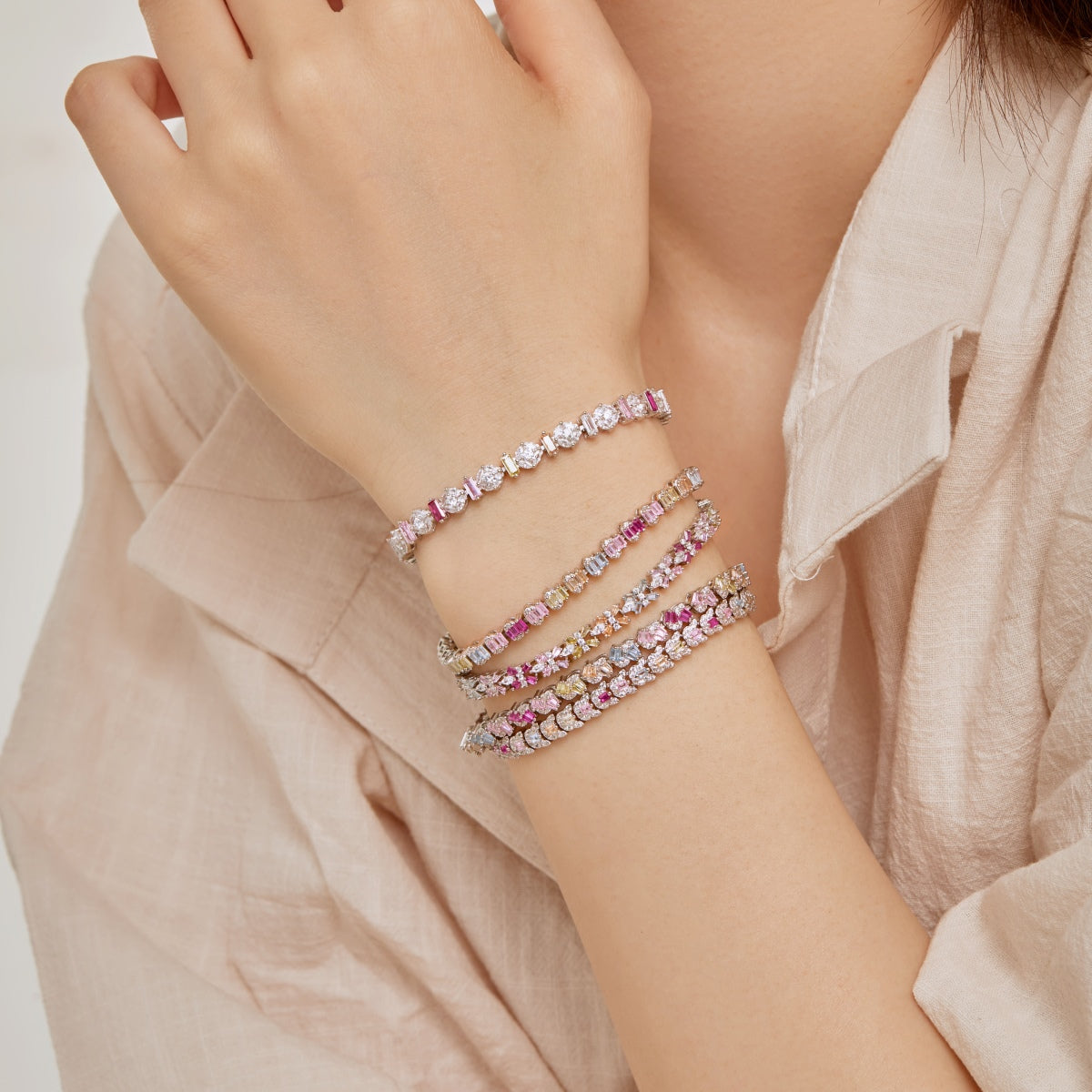 {
"Love Lucky": "Love Lucky",
"Radiant Colorful Round Shape Daily Bracelet": "Pulsera diaria redonda colorida y radiante"
}