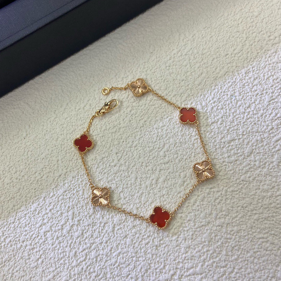 {
"Love Lucky": "Love Lucky",
"CLOVER 6 MOTIF RED AGATE LASER BRACELET": "PULSERA LÁSER DE ÁGATA ROJA CON 6 MOTIVOS DE TRÉBOL"
}