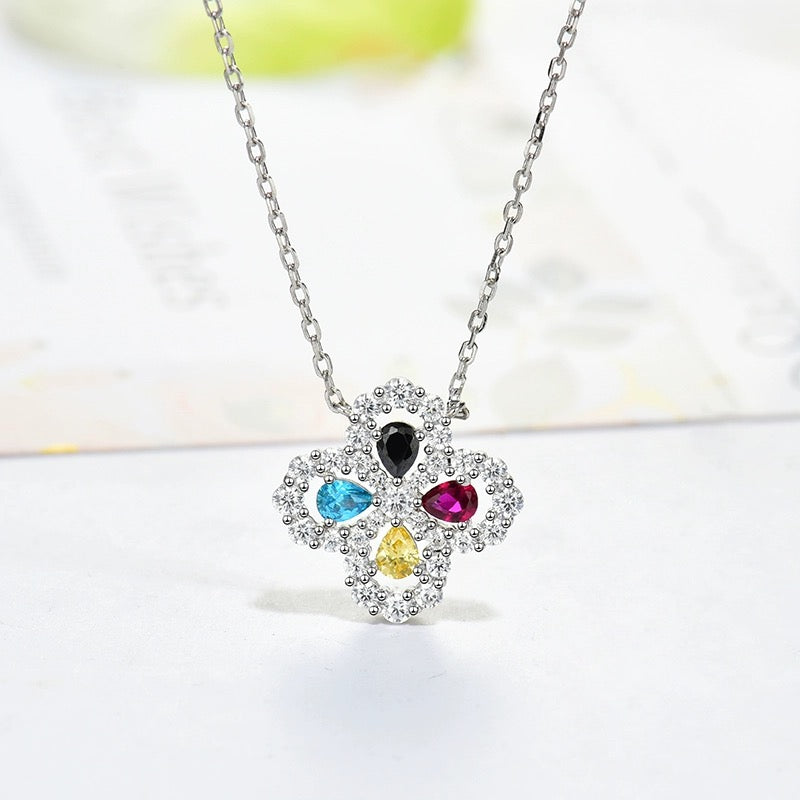 {
"Love Lucky": "Love Lucky",
"LOOP NECKLACE FULL MOTIF DIAMOND 16MM MULTIPLE COLORS": "COLLAR LOOP MOTIVO COMPLETO DIAMANTE 16MM COLORES MÚLTIPLES"
}