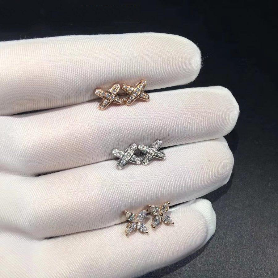 {
"Love Lucky": "Love Lucky",
"JEUX DE DIAMOND EARRINGS": "JEUX DE 鑽石耳環"
}