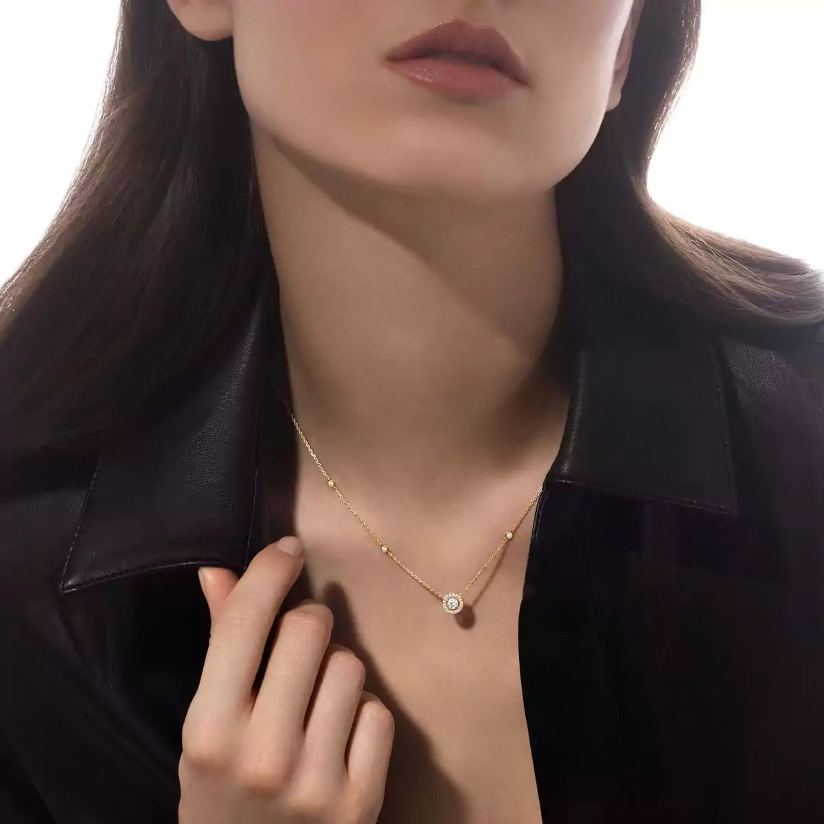 {
"Love Lucky": "Love Lucky",
"Diamond Necklace 0,20ct Brilliant Shape Joy": "0.20克拉圓形明亮式切割 Joy 鑽石項鍊"
}