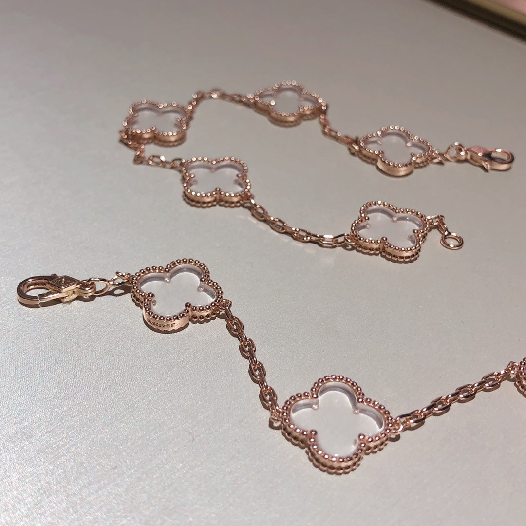 [Love Lucky] Armband aus Bergkristall mit Kleeblatt-Motiv und 5 Roségold