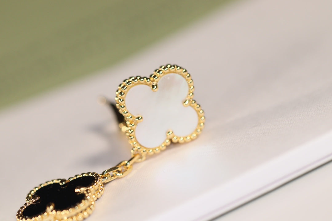 [Love Lucky]CLOVER EARRINGS GOLD ONYX MOP 3 MOTIF