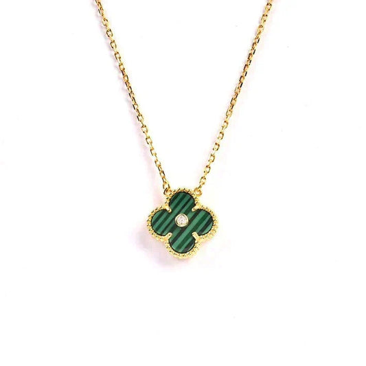 [Love Lucky] COLLAR DE TURQUESA CON DIAMANTES Y MOTIVO DE TRÉBOL DE 15 MM