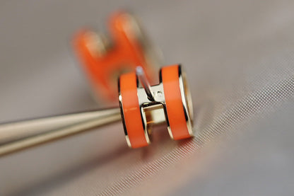 [Love Lucky]MINI POP H EARRINGS ORANGE