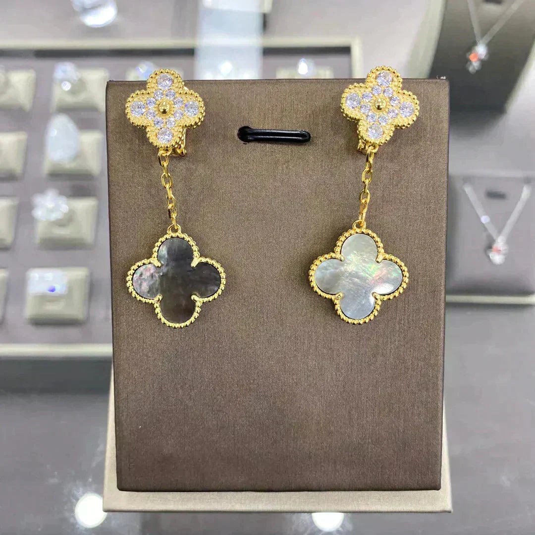 [Love Lucky]CLOVER  2 MOTIFS  DIAMOND  EARRINGS (MULTIPLE CHOICESç´