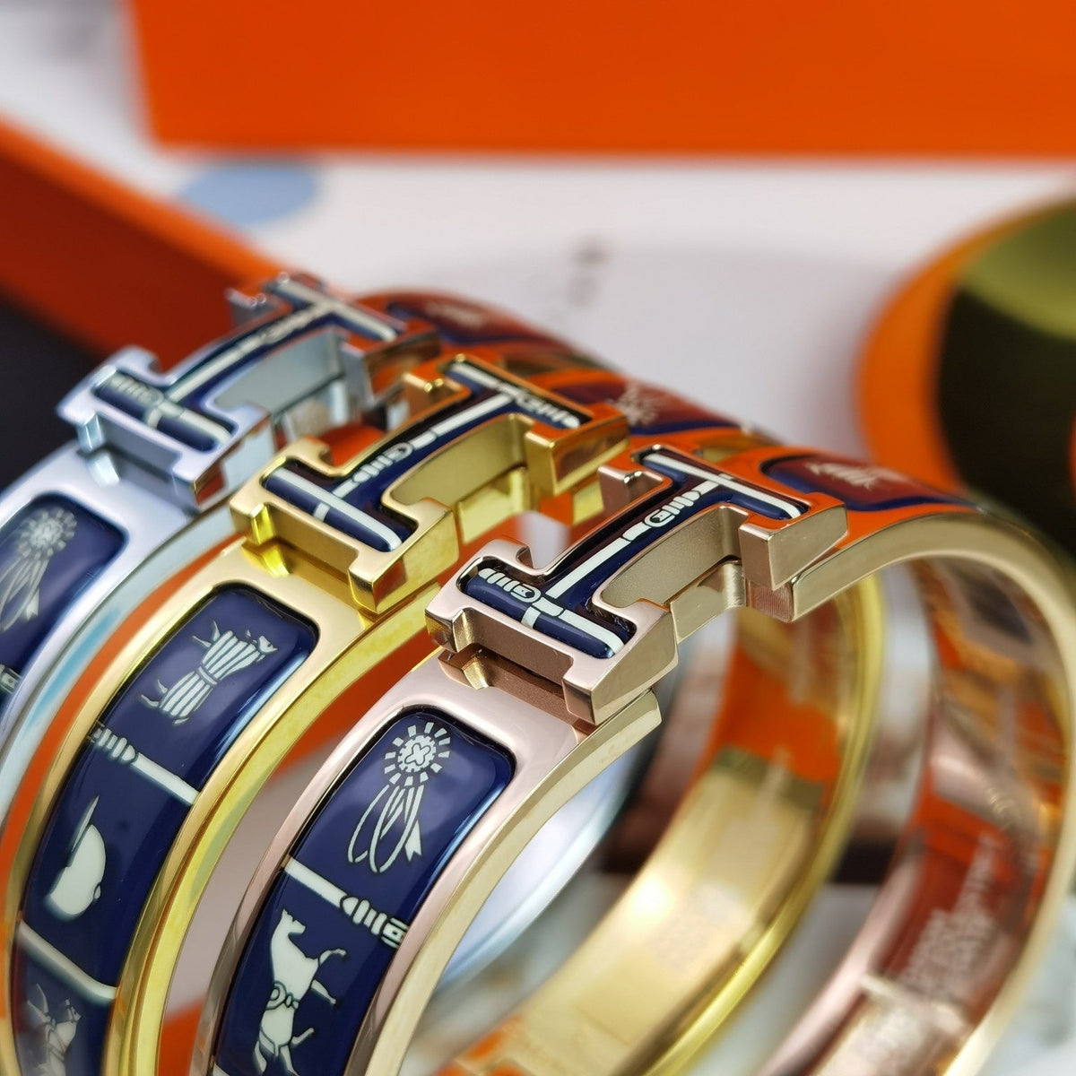 [Love Lucky]H BRACCIALE DARK BLUE COUVERTURES