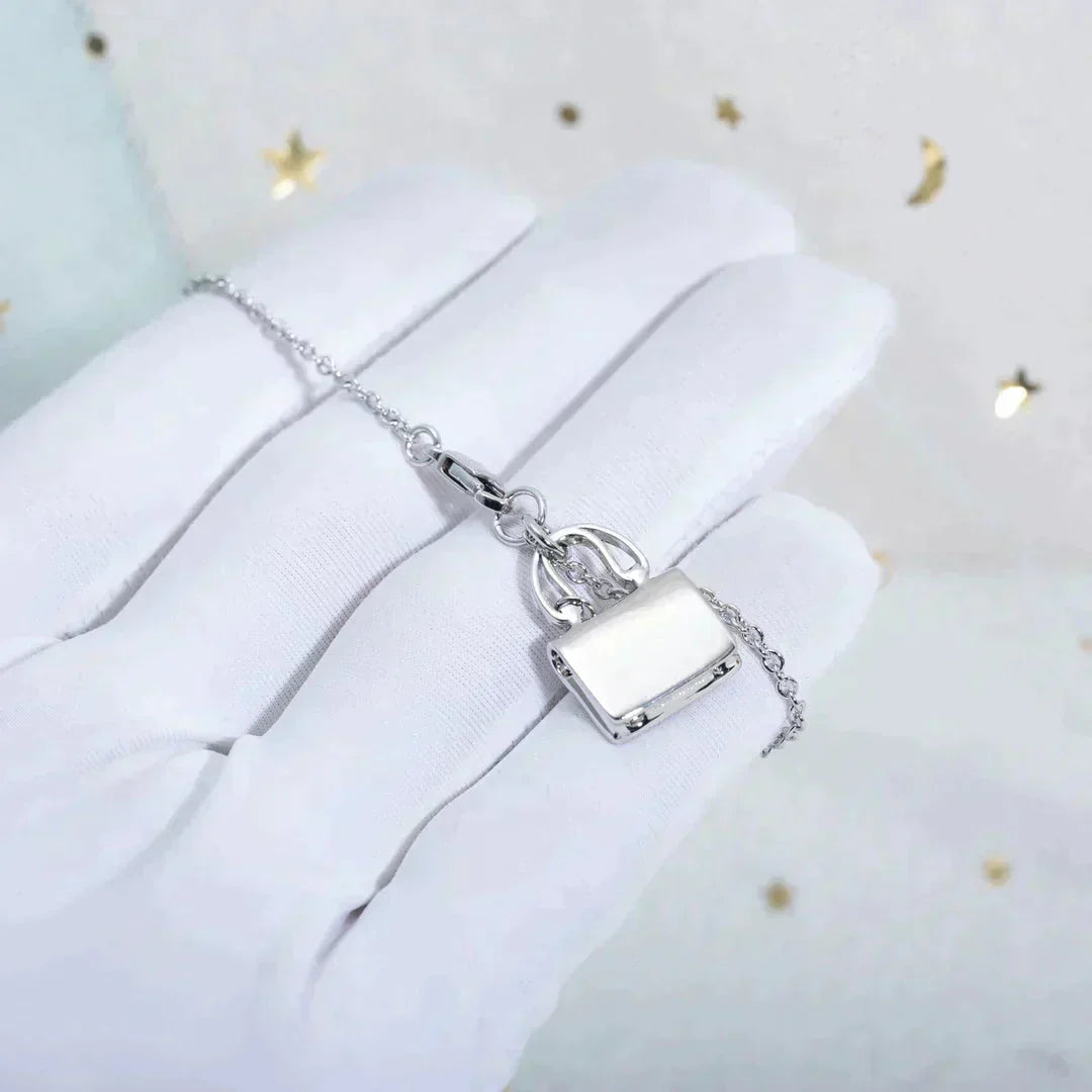 [Love Lucky]AMULETTE PEDANT SILVER NECKLACE