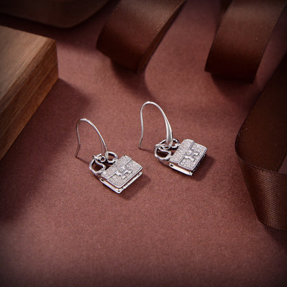 [Love Lucky]KELLY DIAMOND EARRINGS