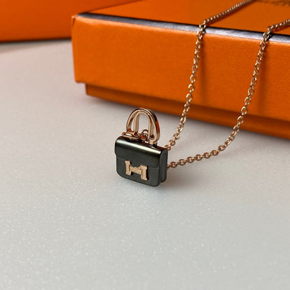 [Love Lucky]COLLANA CONSTANCE CON CIONDOLO NERO IN ORO ROSA