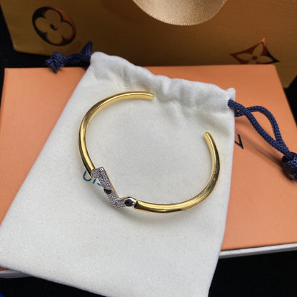 [Love Lucky]BRACELET OUVERT VOLTE DIAMANT INVERSÉ OR