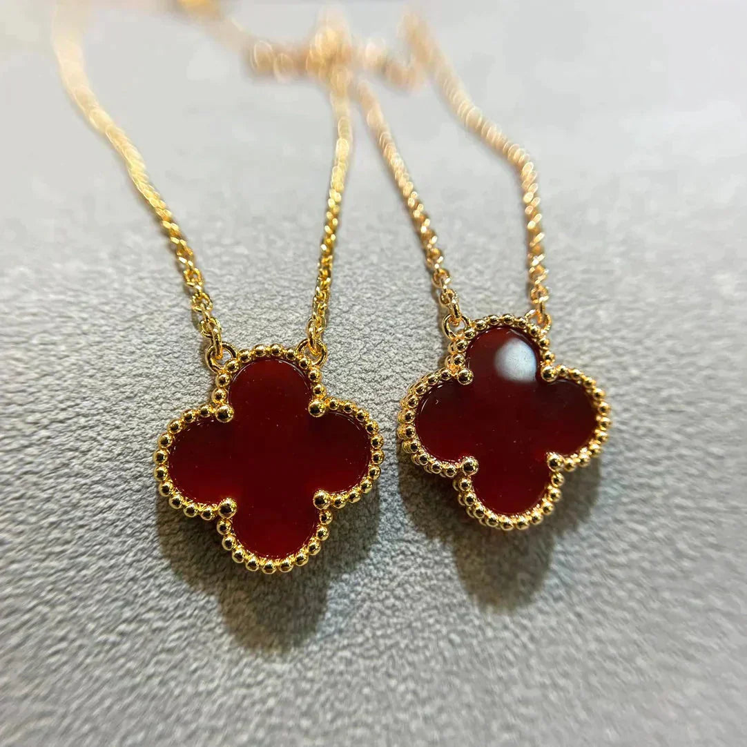 [Love Lucky]CLOVER 15MM CARNELIAN SINGLE FLOWER NECKLACE