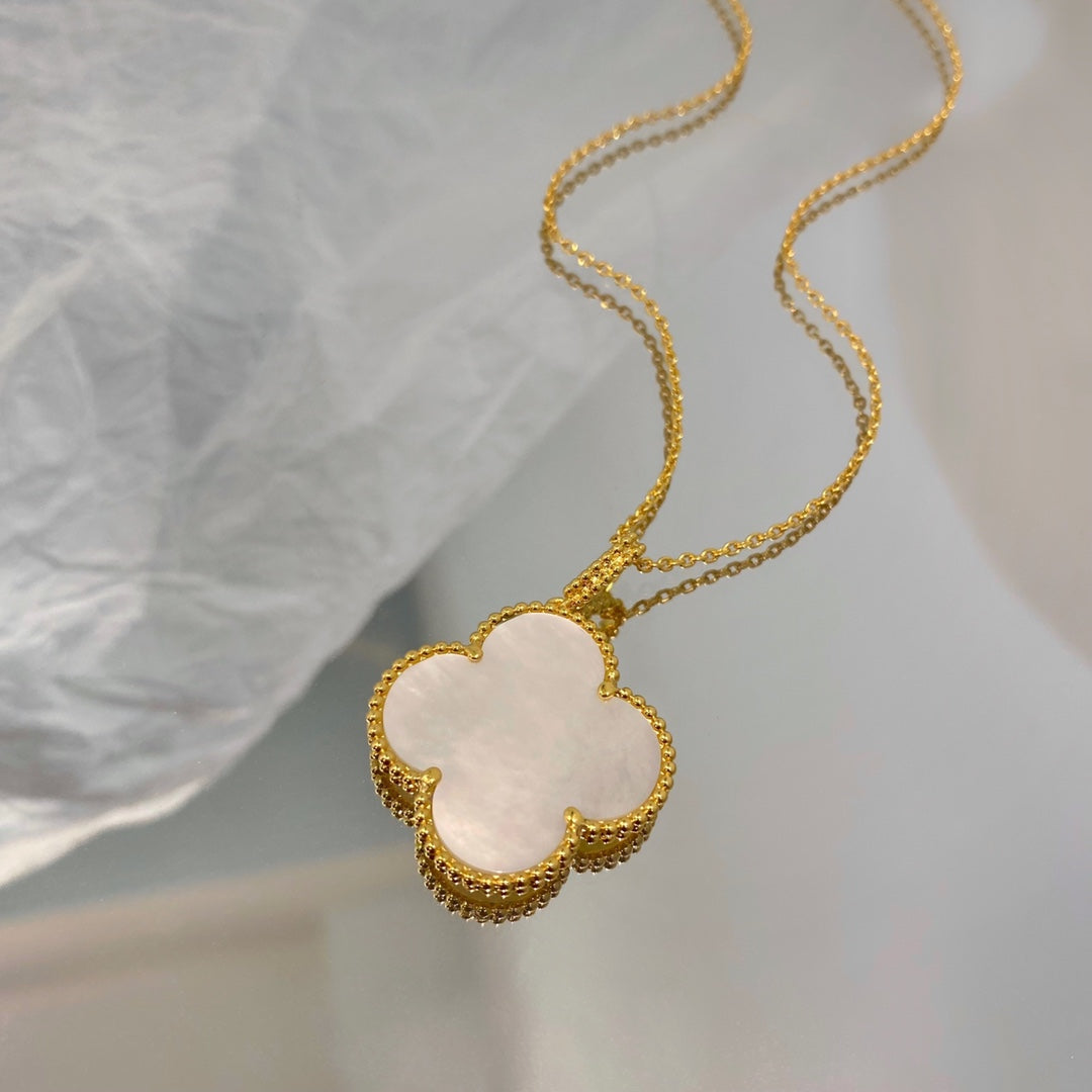 [Love Lucky]COLLAR CON COLGANTE GRANDE CLOVER 25MM NÁCAR