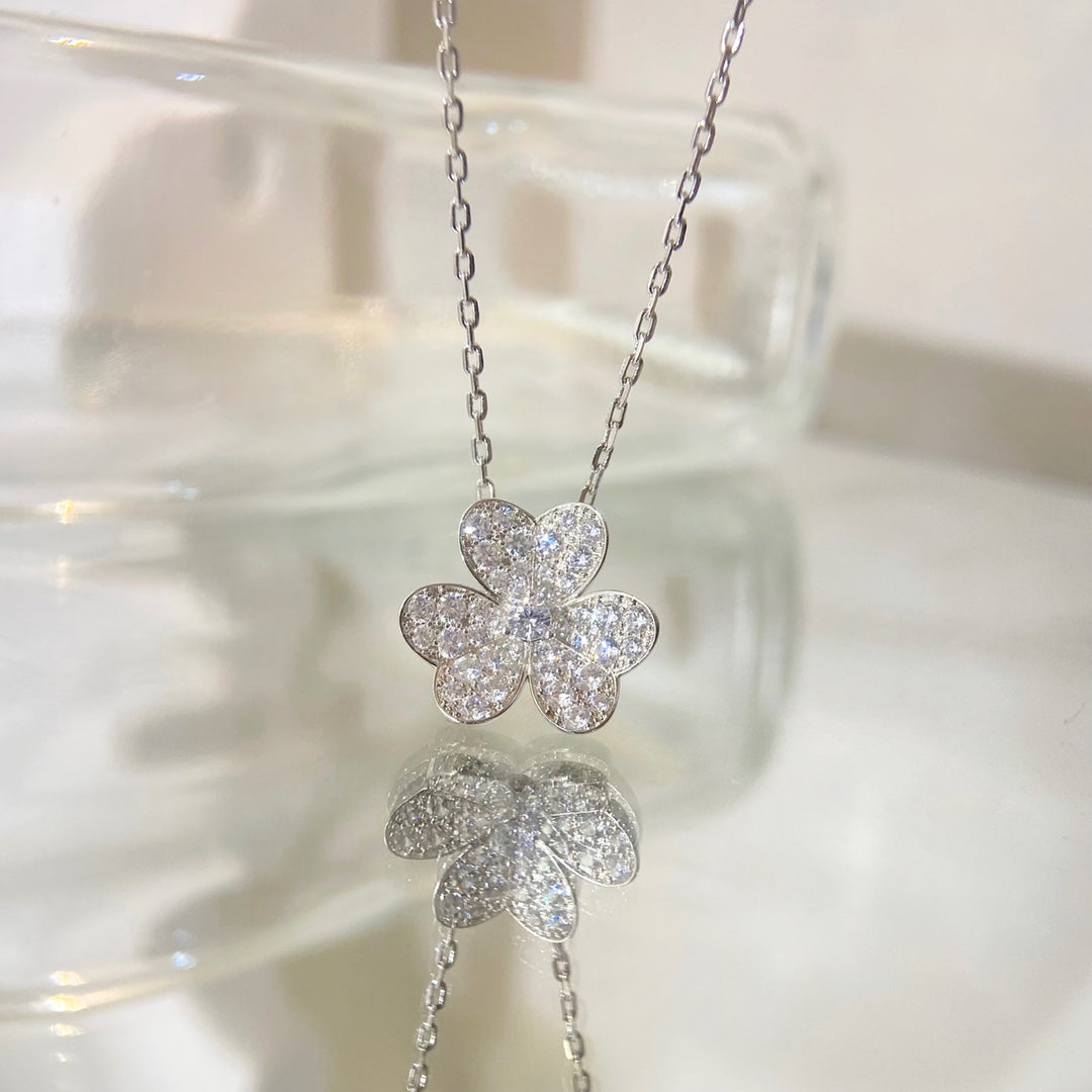 [Love Lucky]COLLIER FLEUR EN DIAMANTS