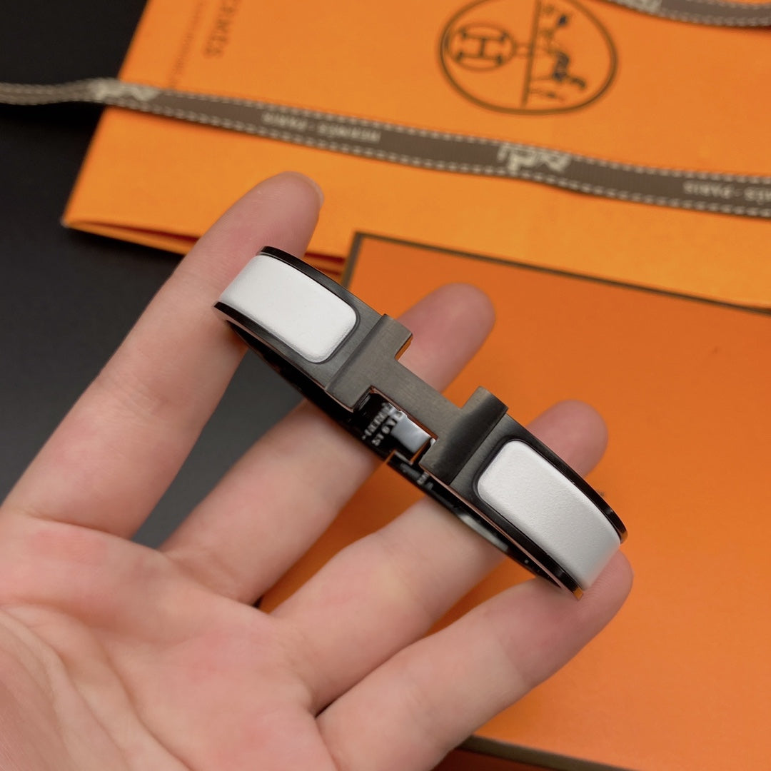 [ラブラッキー]Hブレスレット 12MM ブラック ホワイト セラミック