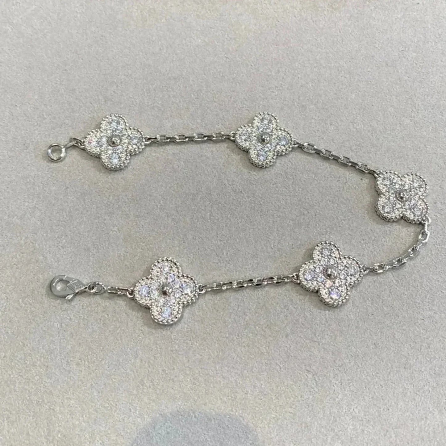 [Love Lucky] CLOVER 5 MOTIF FULL DIAMOND BRACELET COLLECTION
