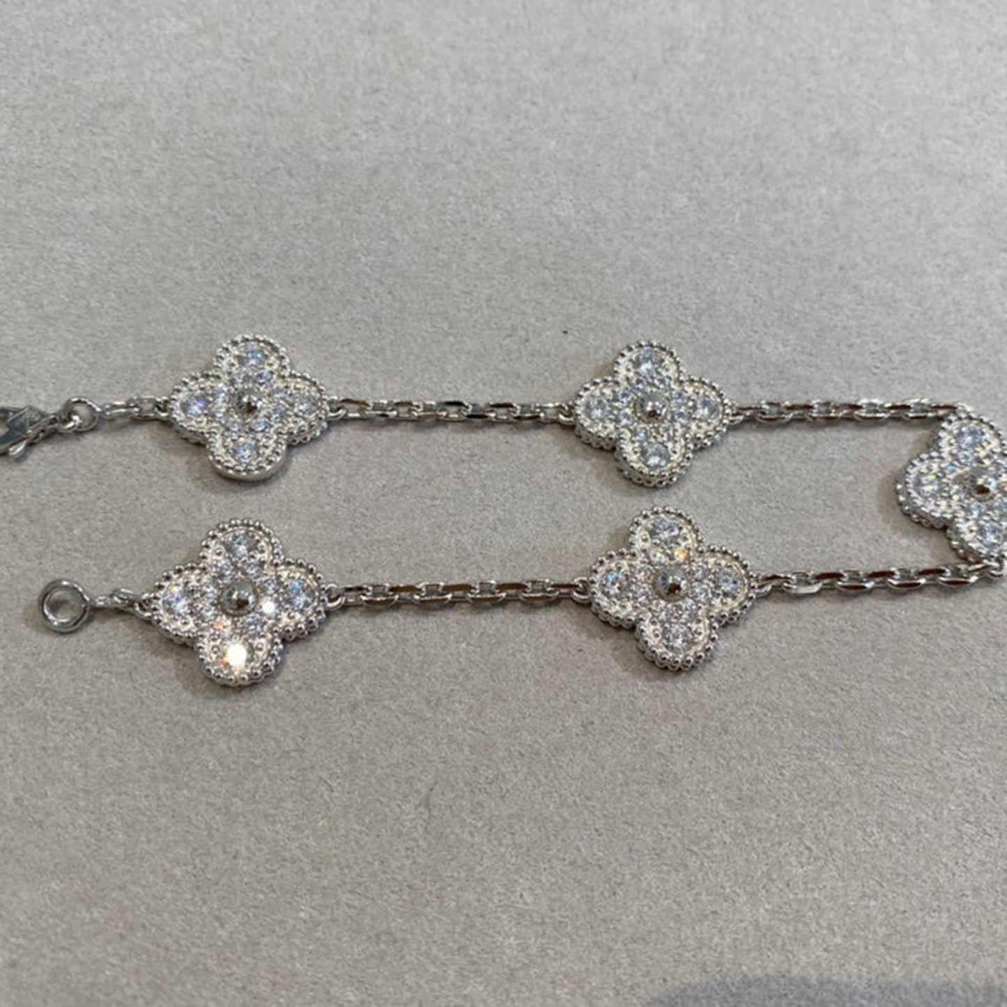 [Love Lucky] CLOVER 5 MOTIF FULL DIAMOND BRACELET COLLECTION