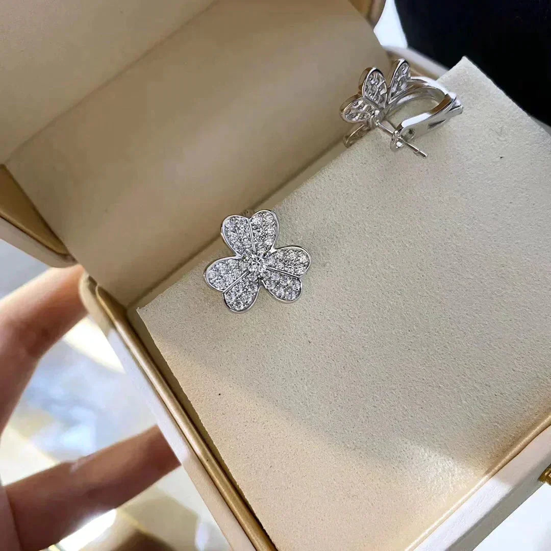 [Love Lucky]CLOVER COMOS DIAMOND EARRINGS SILVER