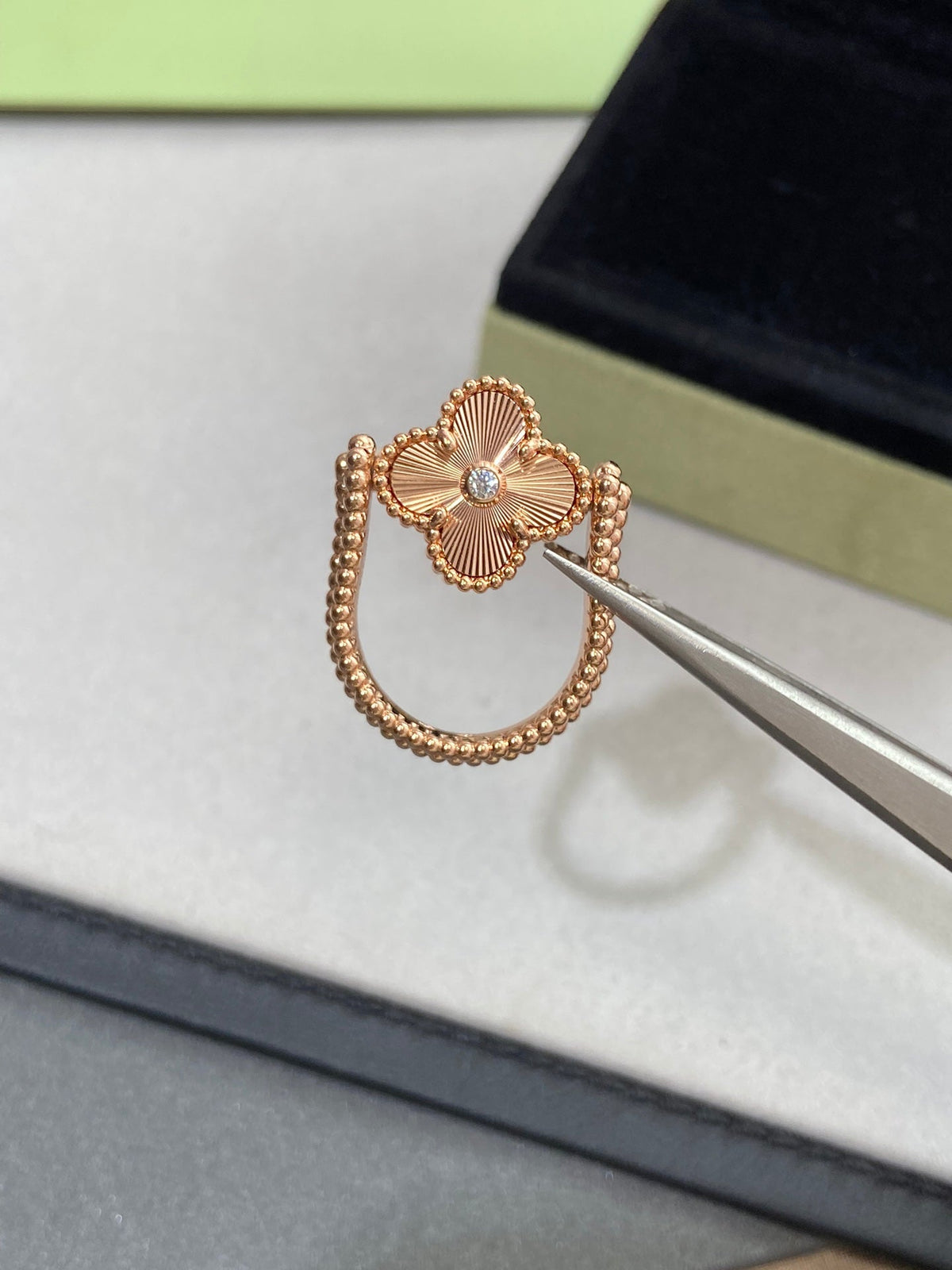 [Love Lucky]CLOVER RIVERSIBLE RING GOLD COLLECTION