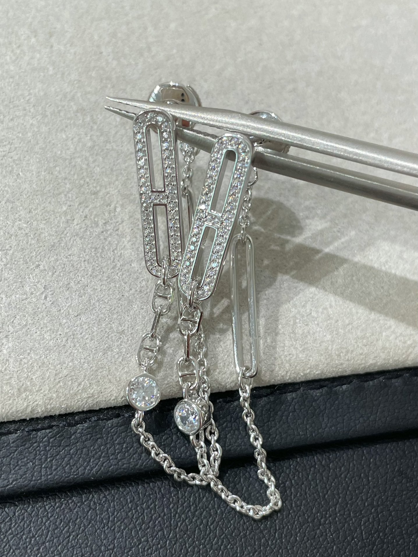 [Love Lucky]CHAINE CHAOS DIAMOND DROP EARRINGS