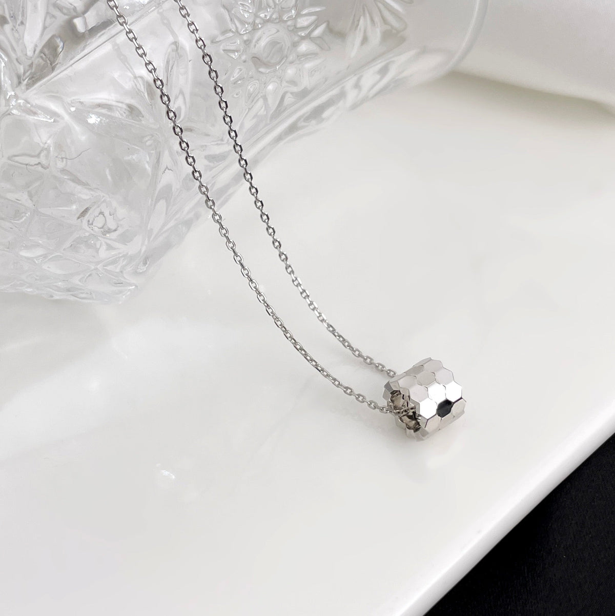 [Love Lucky]BEE MINI NECKLACE