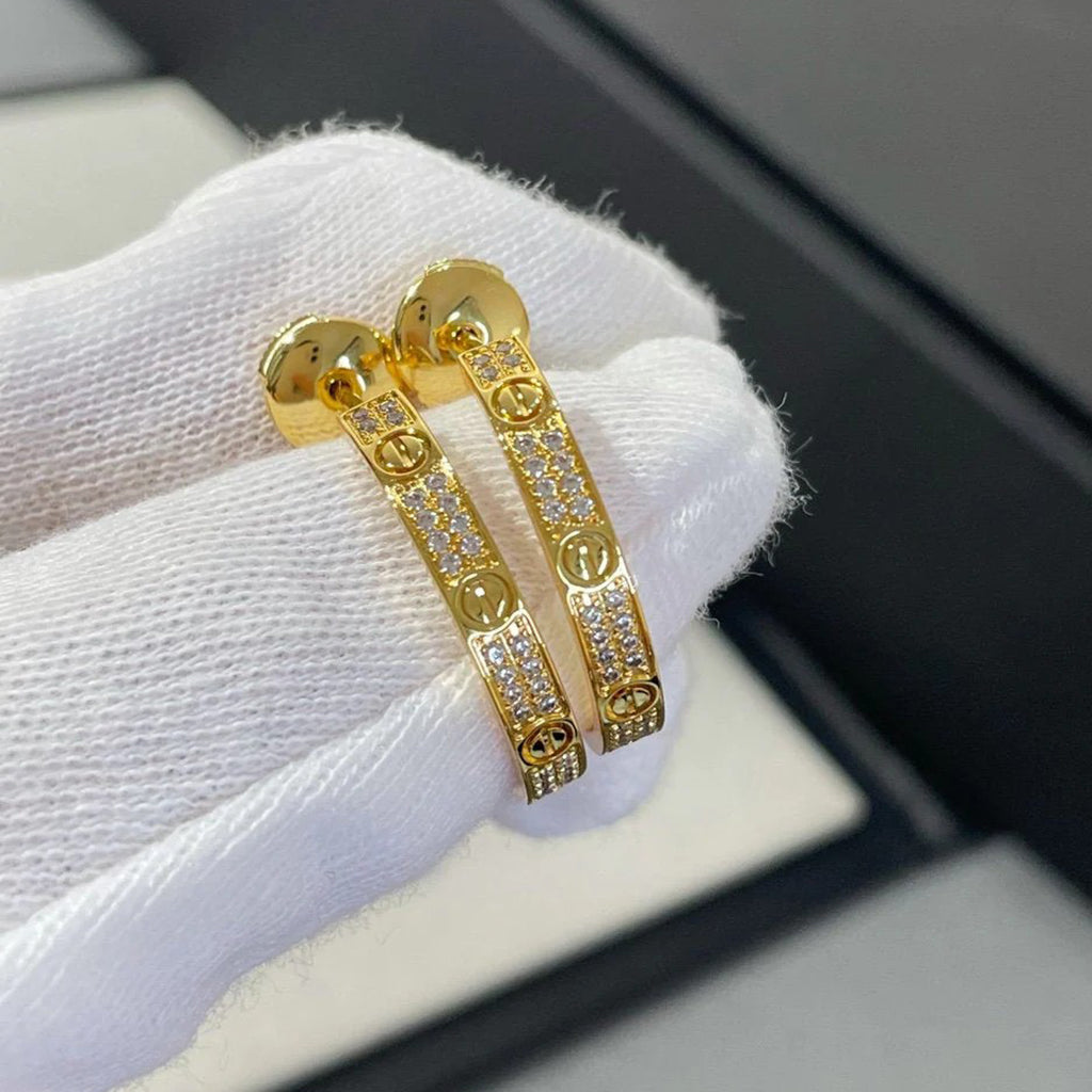 [Love Lucky]LOVE EARRINGS 3.6MM DIAMOND PAVED