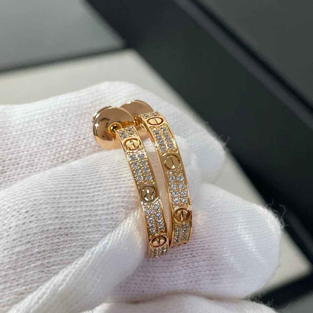 [Love Lucky]LOVE EARRINGS 3.6MM DIAMOND PAVED