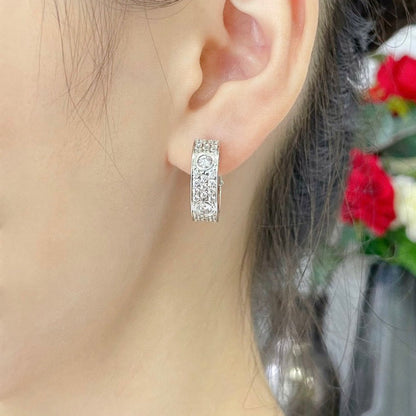 [Love Lucky]LOVE 5.5MM DIAMOND PAVED EARRINGS