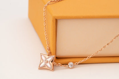 [Love Lucky]COLLAR DE ORO ROSA CON 1 DIAMANTE Y NÁCAR ROSA STAR