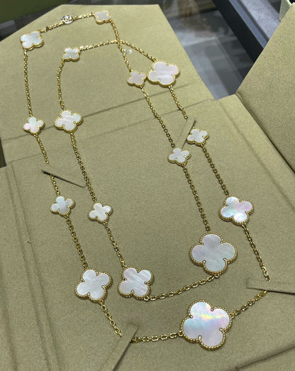 {"[Love Lucky]CLOVER 16 MOTIF WHITE MOP GOLD NECKLACE": "[Love Lucky] COLLANA CLOVER 16 MOTIVI IN MADREPERLA BIANCA E ORO"}