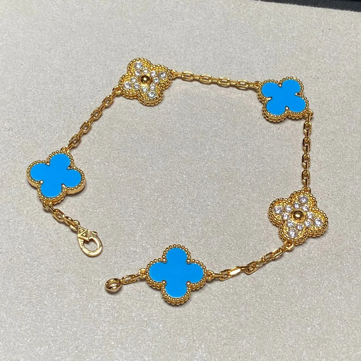 [Love Lucky] CLOVER 5 MOTIF BLUE AGATE BRACELET COLLECTION