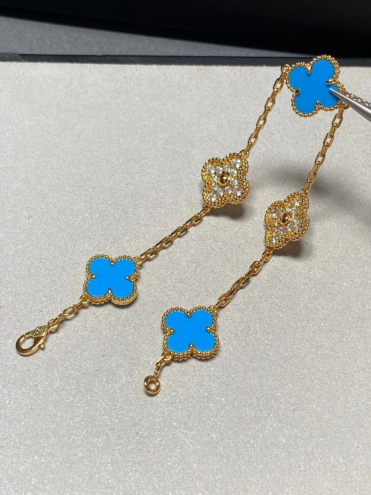 [Love Lucky] CLOVER 5 MOTIF BLUE AGATE BRACELET COLLECTION