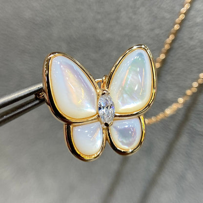 [Love Lucky]COLLAR DE DIAMANTES DE MARIPOSA