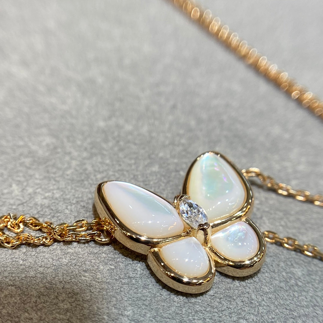 [Love Lucky]COLLAR DE DIAMANTES DE MARIPOSA