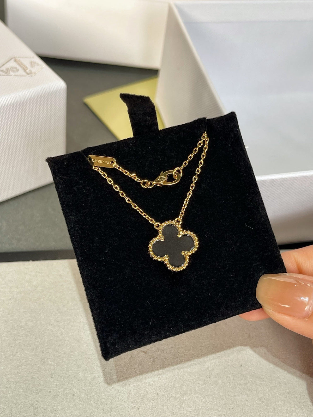 [Love Lucky]COLLIER TRÈFLE CRISTAL DE ROCHE OR ROSE