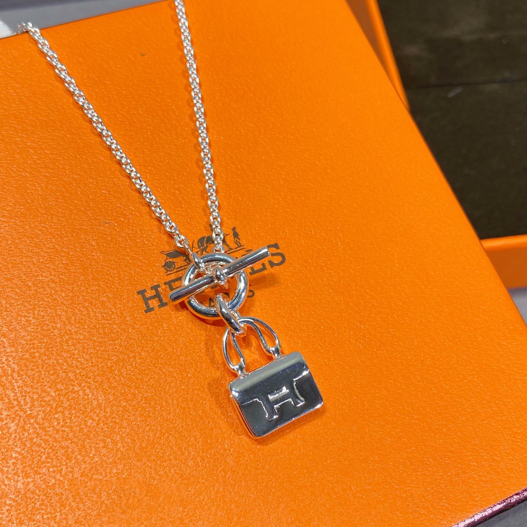 [Love Lucky]CONSTANCE PEDANT SILVER NECKLACE