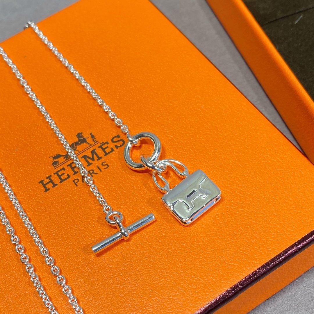 [Love Lucky]CONSTANCE PEDANT SILVER NECKLACE