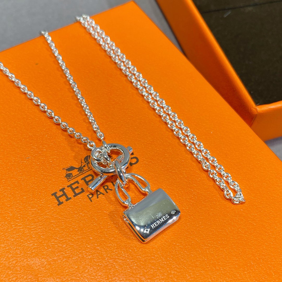 [Love Lucky]CONSTANCE PEDANT SILVER NECKLACE