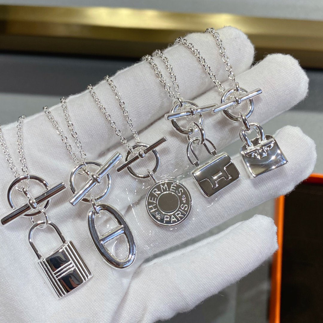 [Love Lucky]CONSTANCE PEDANT SILVER NECKLACE