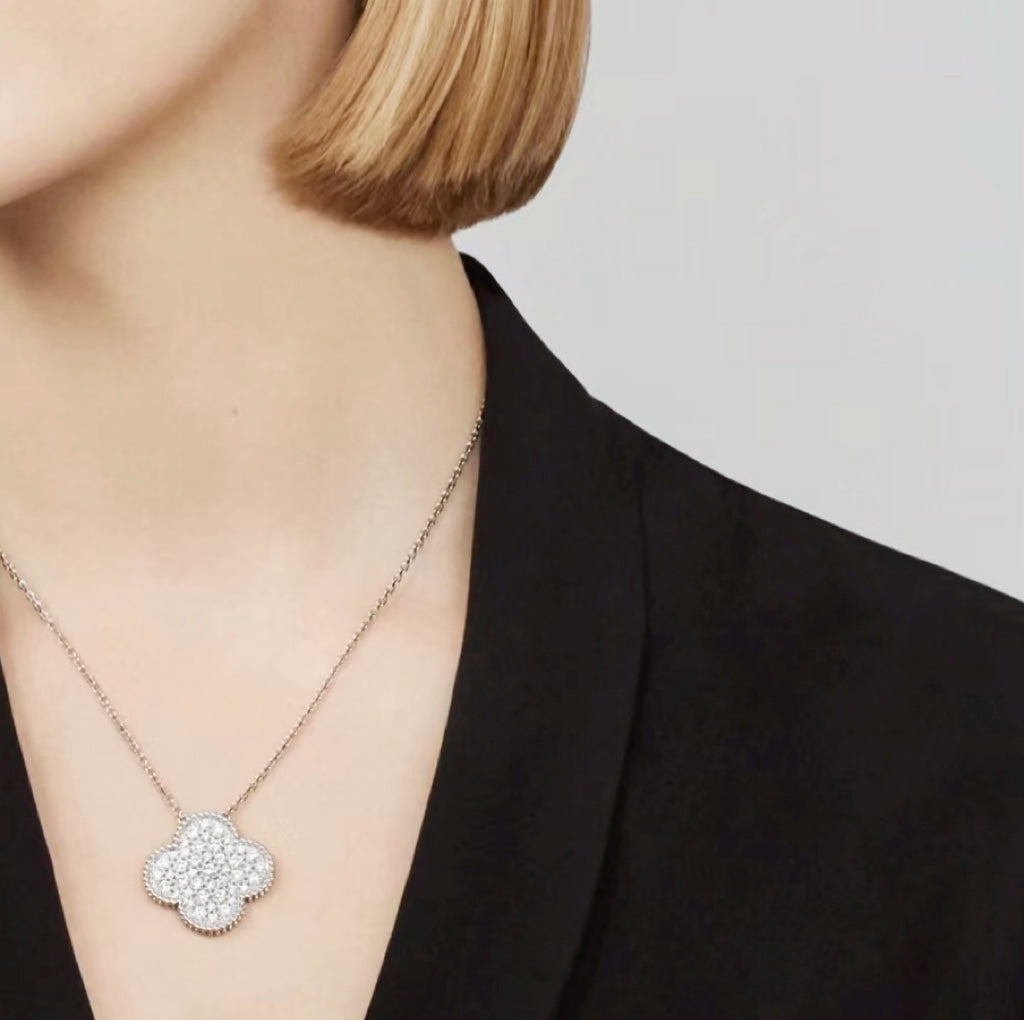 [Love Lucky]CLOVER 25MM LARGE PENDANT DIAMOND PAVED SILVER NECKLACE