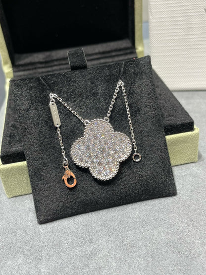[Love Lucky]CLOVER 25MM LARGE PENDANT DIAMOND PAVED SILVER NECKLACE