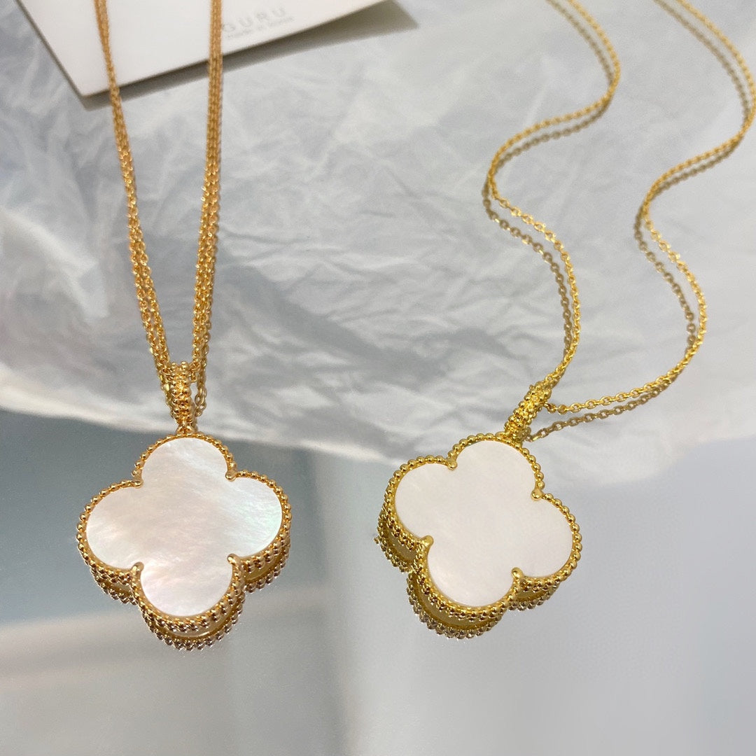 [Love Lucky]COLLAR CON COLGANTE GRANDE CLOVER 25MM NÁCAR