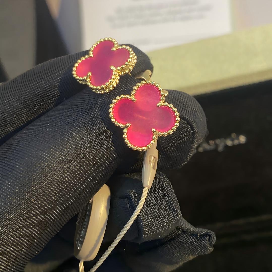 [Love Lucky]NEW CLOVER 15MM PINK ENAMEL STUD EARRINGS