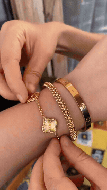 [LoveLucky] CLASH & Clover Laser 5-Motif & LOVE Brushed Bracelet Stack Set