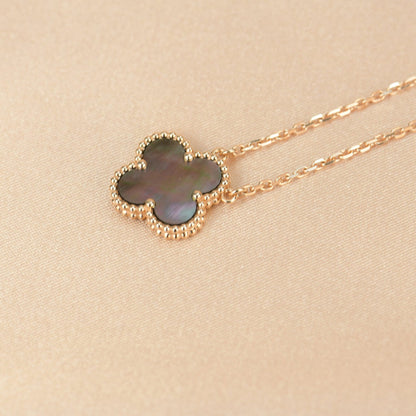[Love Lucky]COLLAR DE NÁCAR GRIS CLOVER 15MM