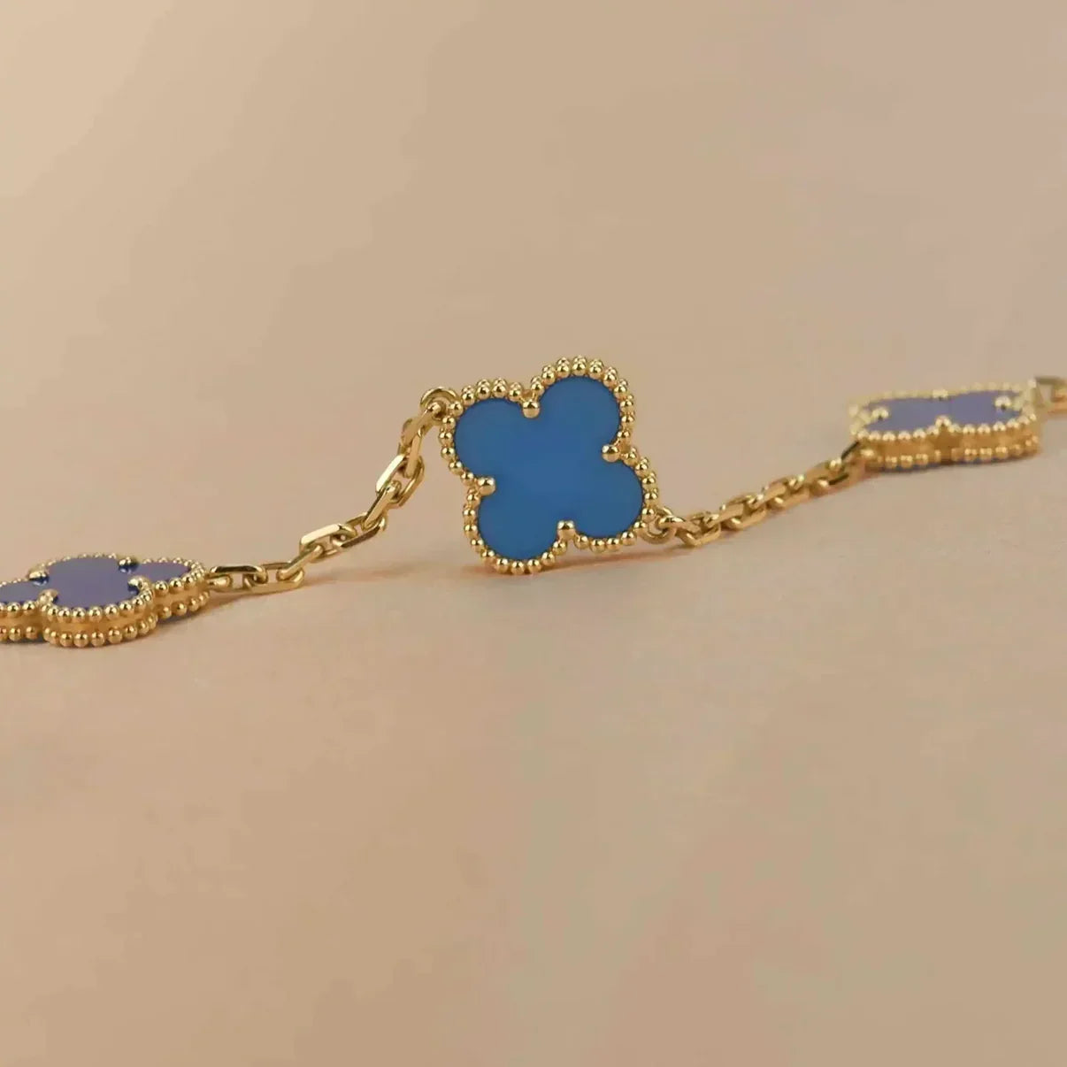 [Love Lucky] CLOVER 5 MOTIF BLUE AGATE BRACELET COLLECTION